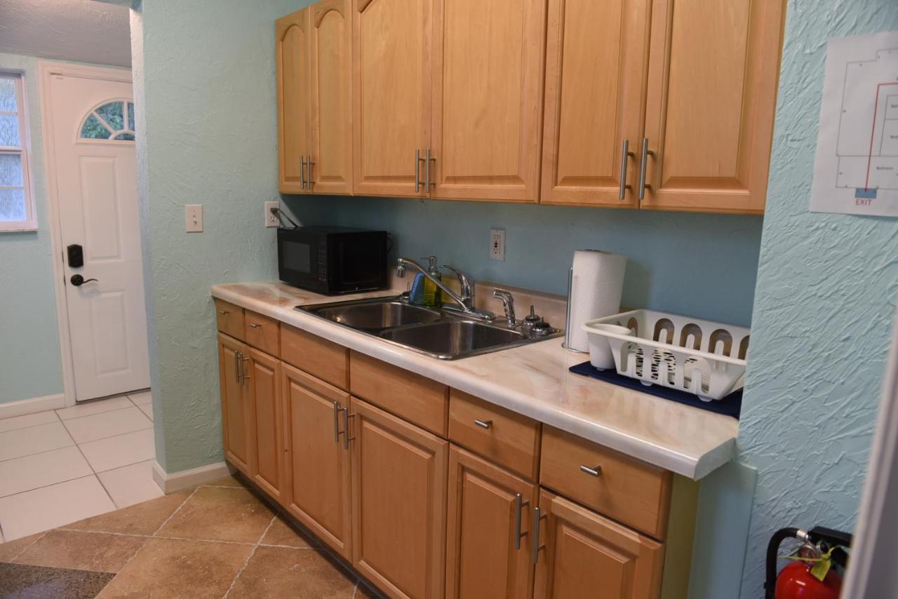 סיינט אגוסטין Cedar Cottage - Newly Renovated, Walk Downtown מראה חיצוני תמונה